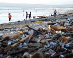 CONSUMERS AND INDUSTRY PLAY VITAL PARTS IN KEEPING WASTE OUT OF OCEANS