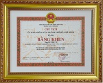 Ông Lê Như Vũ- Tổng Giám đốc Công ty TNHH Nước Uống Tinh Khiết Sài Gòn nhận bằng khen vì có thành tích trong học tập và làm theo tư tưởng, đạo đức, phong cách Hồ Chí Minh 2021-2024