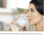 Trời hanh khô cần uống bao nhiêu nước/ngày?