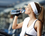 Should you drink electrolyte water at the gym to secretly improve performance?