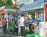 Sapuwa sponsors free water for decorative creature festival - the 2nd, 2007