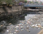  Nguồn nước sông ngày càng ô nhiễm nghiêm trọng